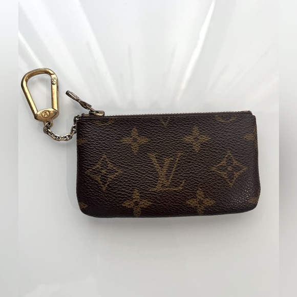 LOUIS VUITTON VINTAGE KEY CLES COIN POUCH - Picture 1 of 9